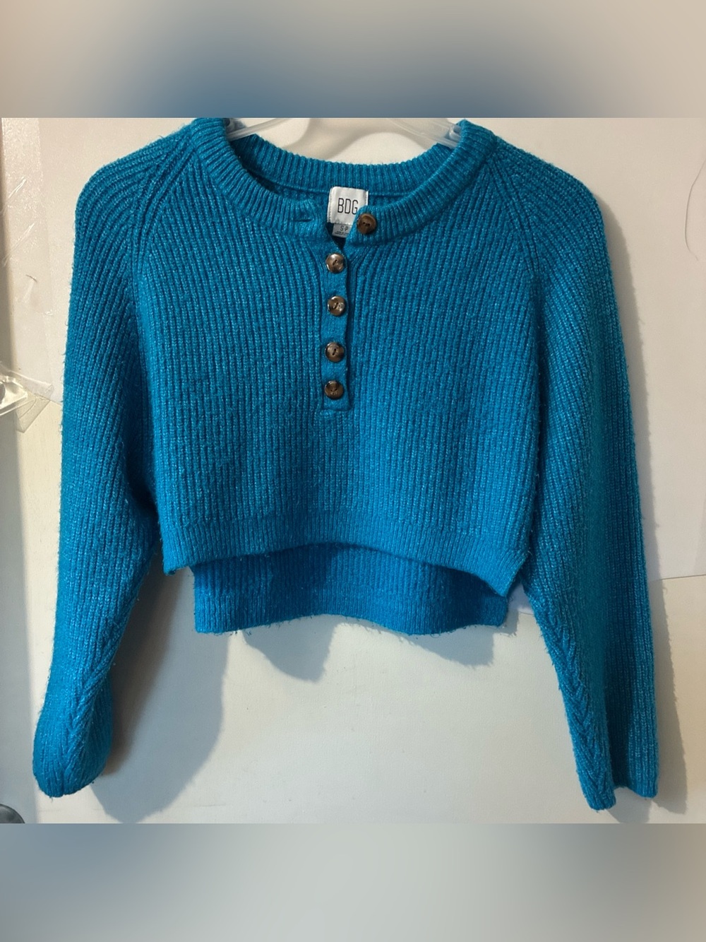 BDG Urban Outfitters Blue Ribbed Knit Chunky Cropped Top/ Sweater Sz S Button-up